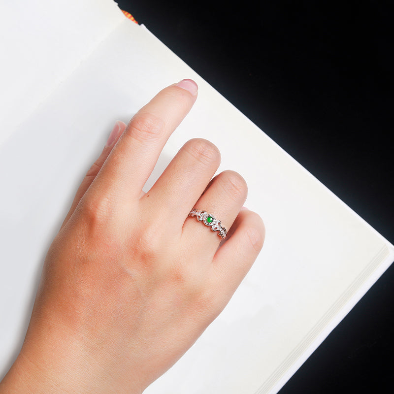 Imperial Green – Hand-Carved Natural Jade Ring