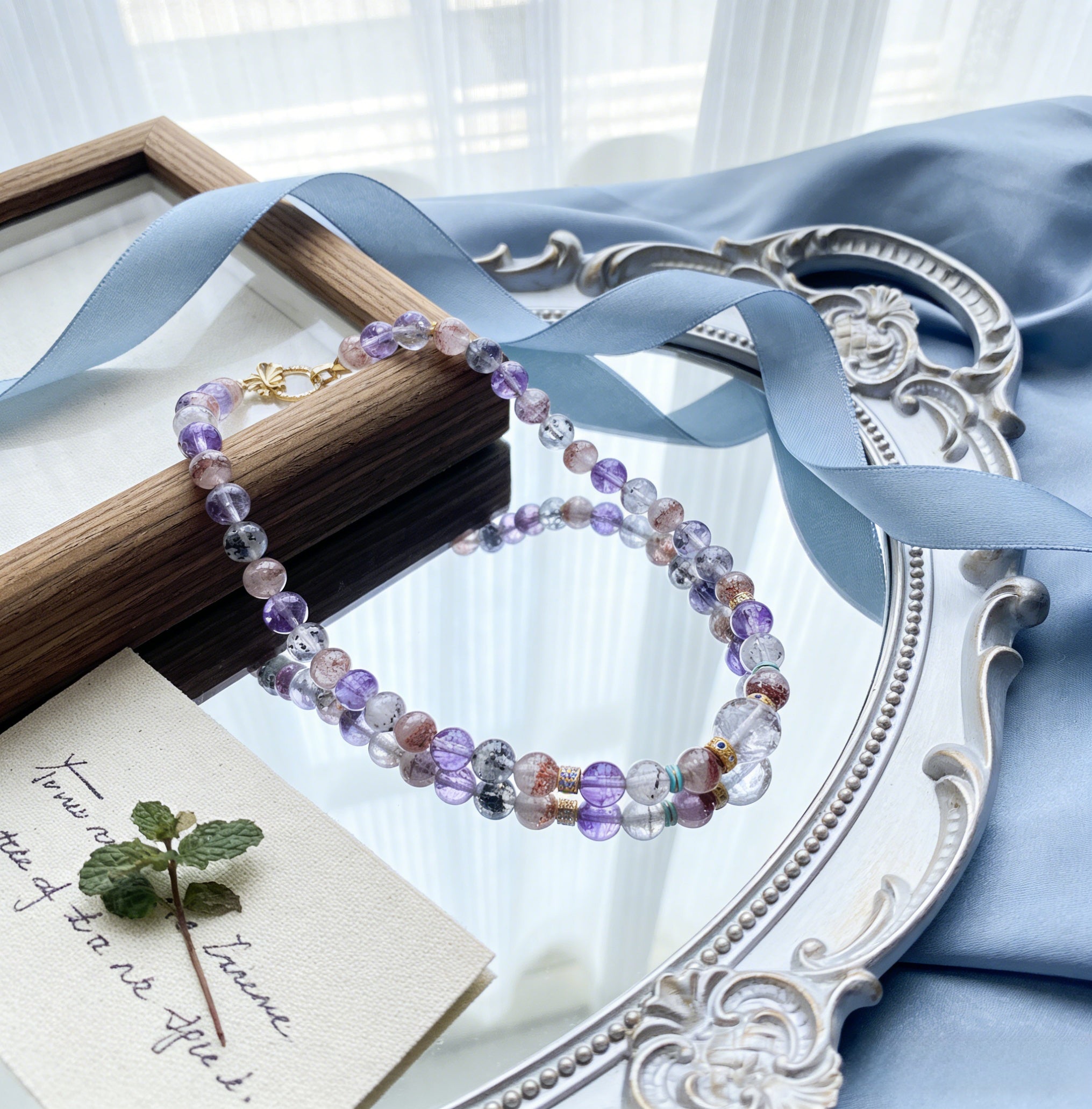 Z014 Elegant Crystal Bracelet ✨ Radiant Energy Stone for Positivity - Sophisticated Accessory for Coffee Dates & Daily Rituals