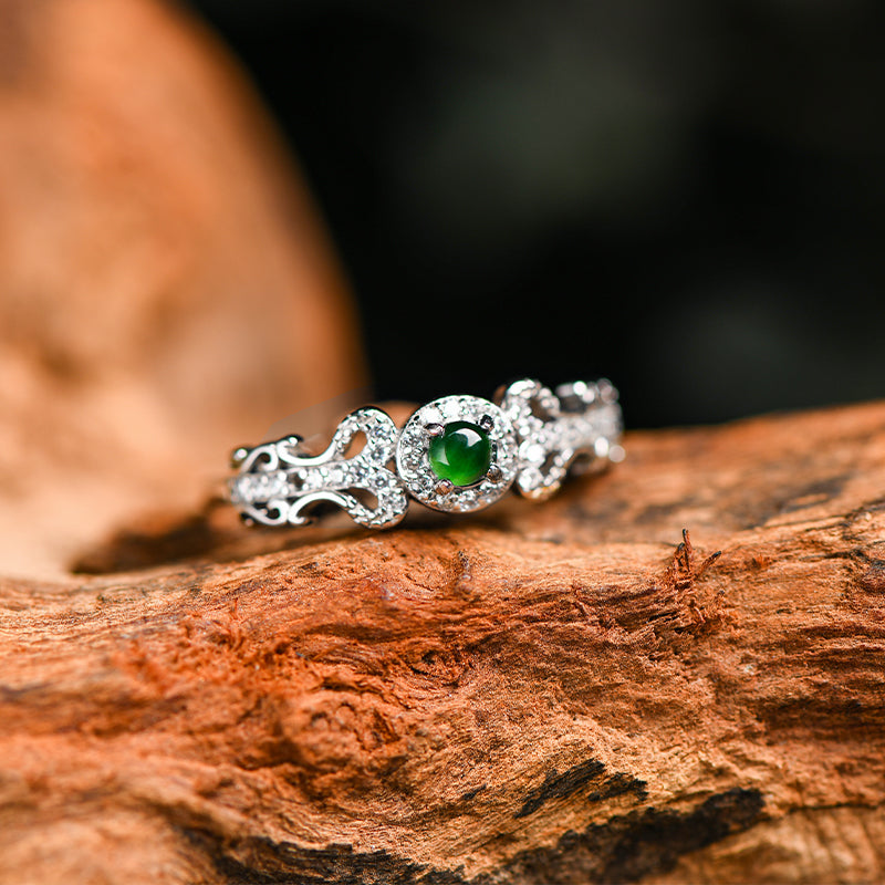 Imperial Green – Hand-Carved Natural Jade Ring