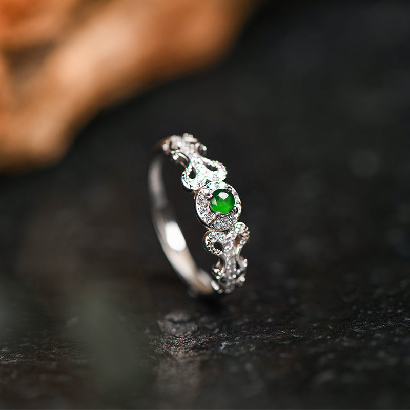 Imperial Green – Hand-Carved Natural Jade Ring