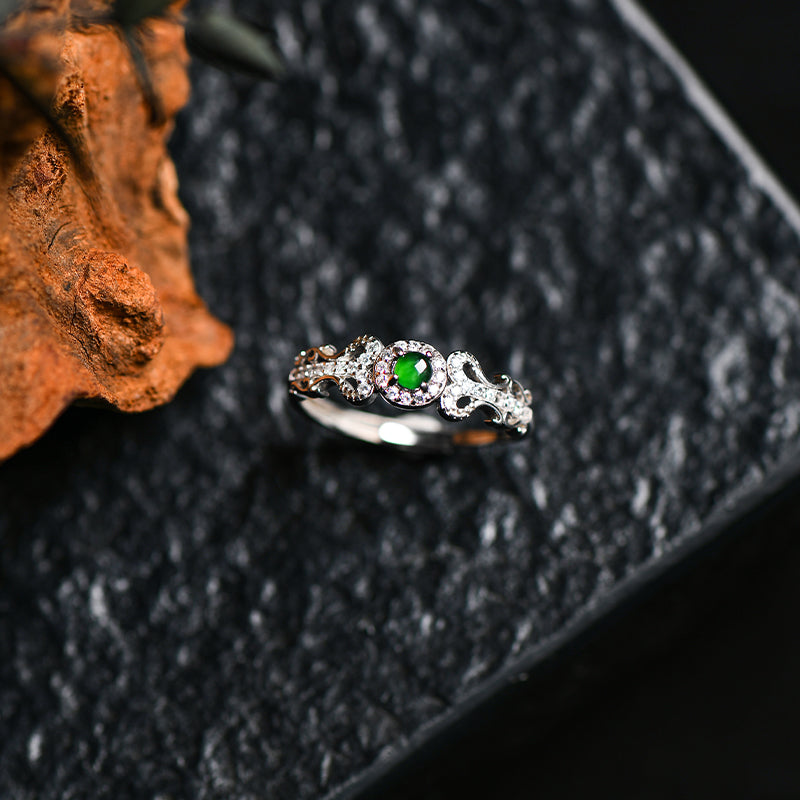 Imperial Green – Hand-Carved Natural Jade Ring