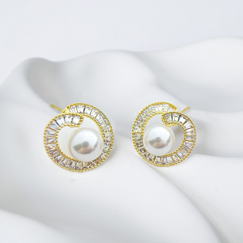 Pearl Earrings for Women Freshwater Cultured Pearl Stud Earrings 925 Sterling Silver Cubic Zirconia Stud Earrings for Mother Her
