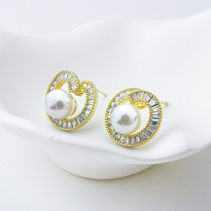 Pearl Earrings for Women Freshwater Cultured Pearl Stud Earrings 925 Sterling Silver Cubic Zirconia Stud Earrings for Mother Her